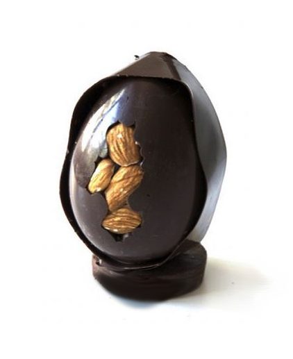 Huevos de chocolate con cierres especiales