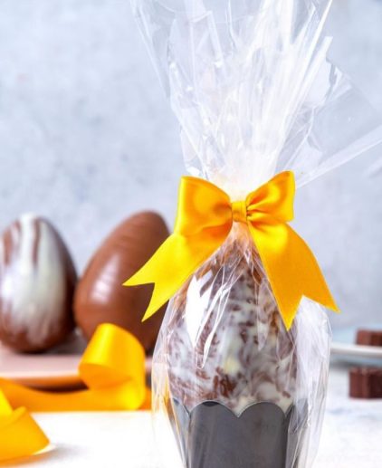 Huevos de chocolate decorados